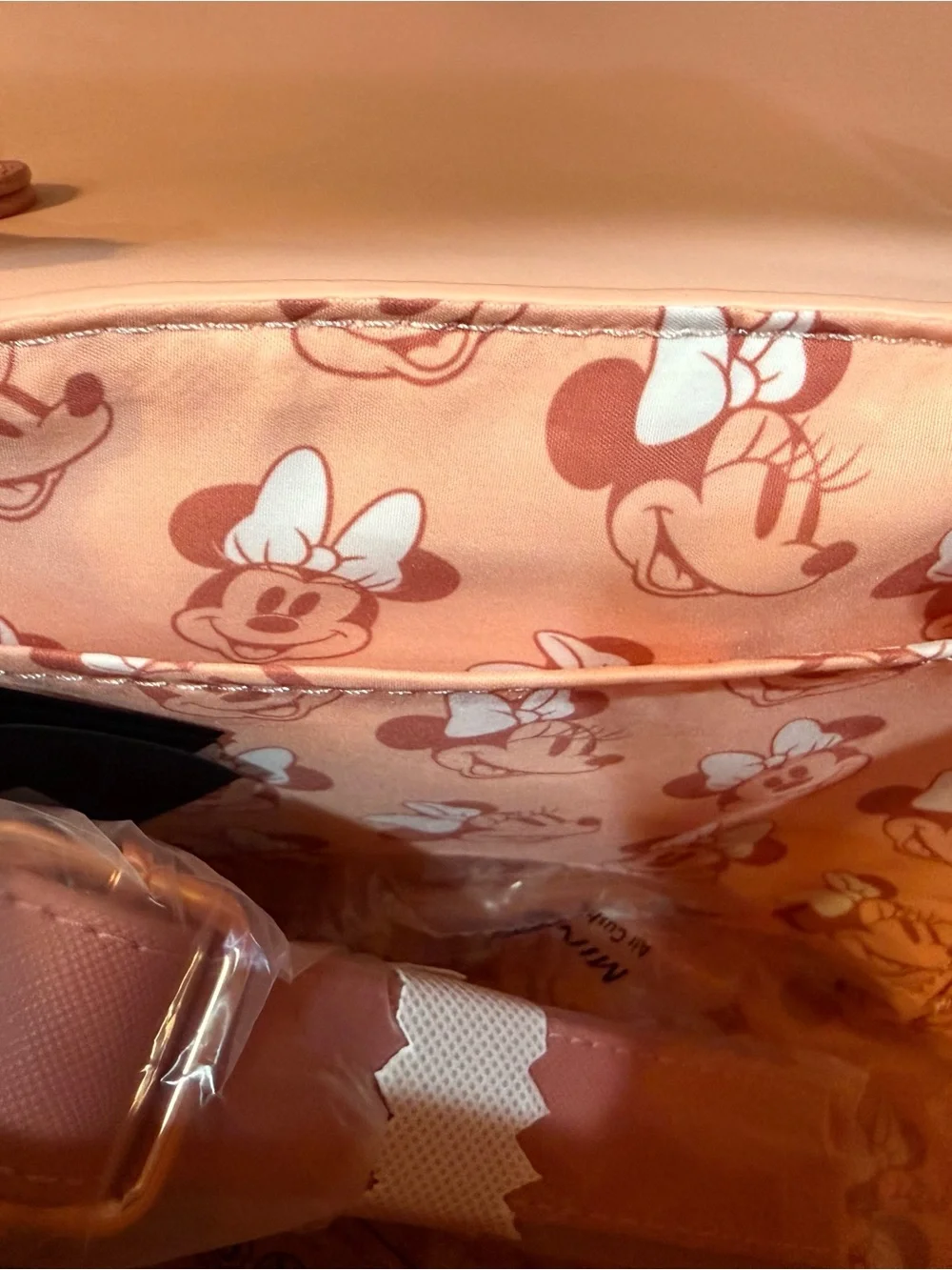 Loungefly Disney Minnie Mouse Embossed Blush Crossbody Bag 🆕🆕🆕